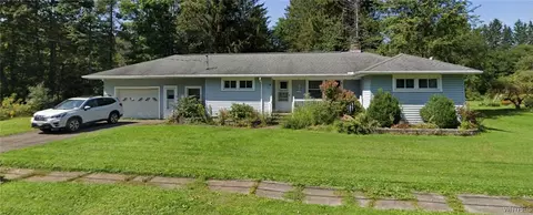 246 State Park Ave, Salamanca, NY 14779