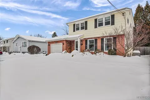 5035 Clarice Dr, Hamburg, NY 14075