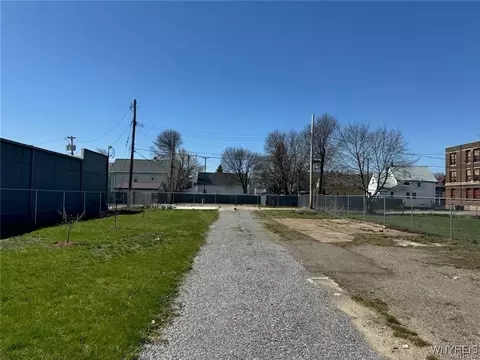 1535 S Park Ave, Buffalo, NY 14220