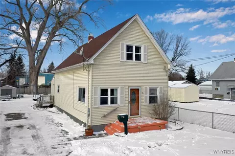 43 Cleveland Ave, Tonawanda, NY 14150