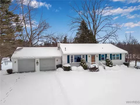 9449 Creek Rd, Bethany, NY 14020