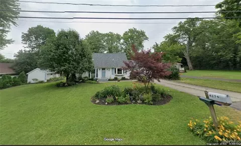 4279 Beach Ave, Hamburg, NY 14075