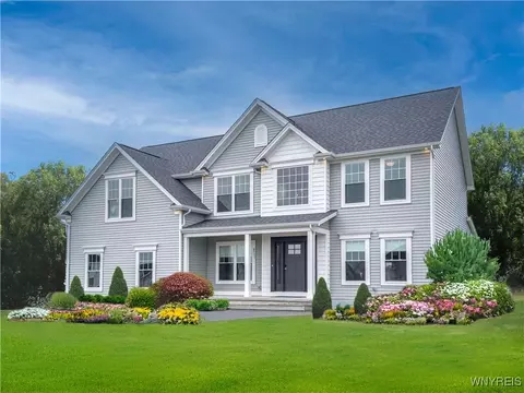 8931 Country Club Dr, Clarence, NY 14031