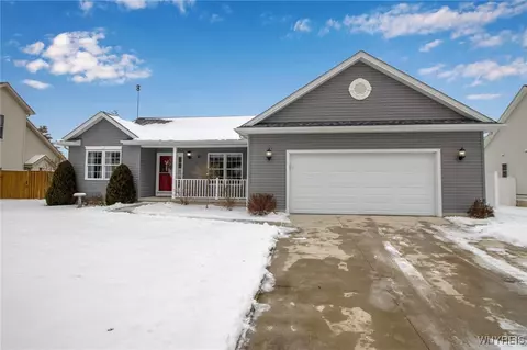 145 The Cmns, Grand Island, NY 14072