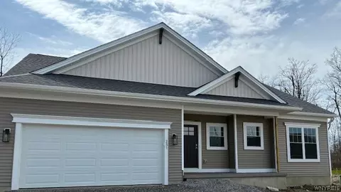 4543 Camp Rd #L231, Hamburg, NY 14075