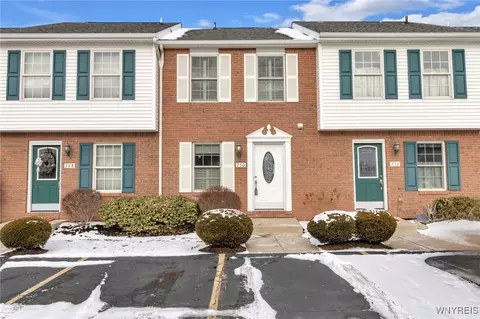 750 Tuscarora St, Lewiston, NY 14092
