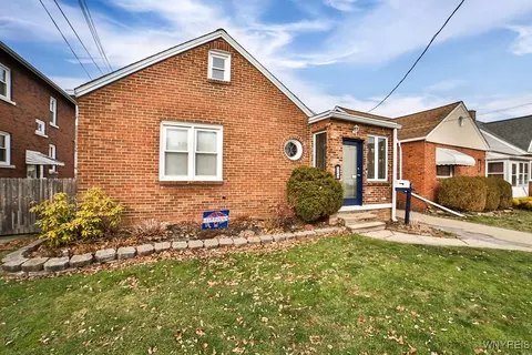 32 Lorraine Ave, Buffalo, NY 14220