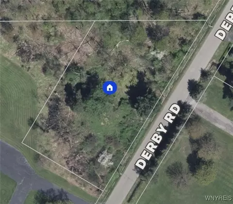 7336 Derby Rd, Evans, NY 14047