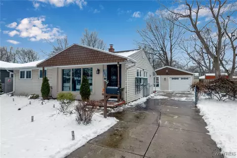 132 Overbrook Ave, Tonawanda, NY 14150