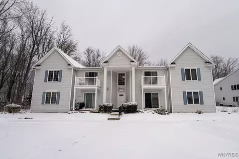 171 Chestnut St, Wilson, NY 14172