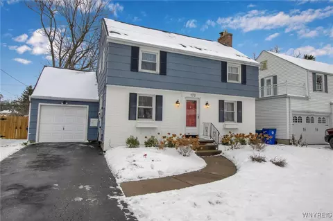 172 Burroughs Dr, Amherst, NY 14226