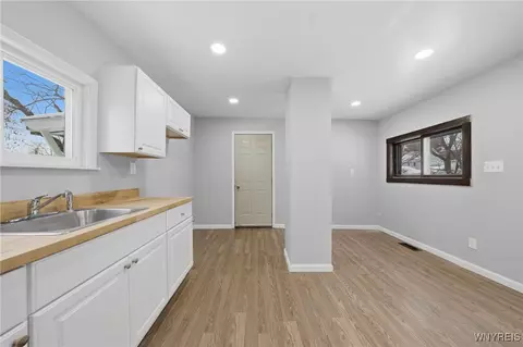 Entry Way - 734 Bishop St, Olean, NY 14760 photo 2 of 8