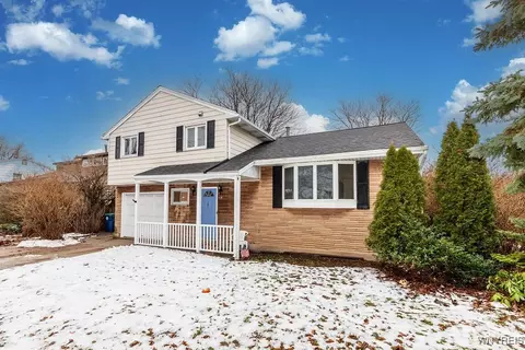 559 Frankhauser Rd, Amherst, NY 14221