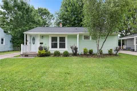 150 Meadow Lea Dr, Amherst, NY 14226