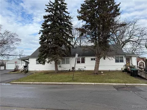 36 Crane Pl #32, Tonawanda, NY 14150