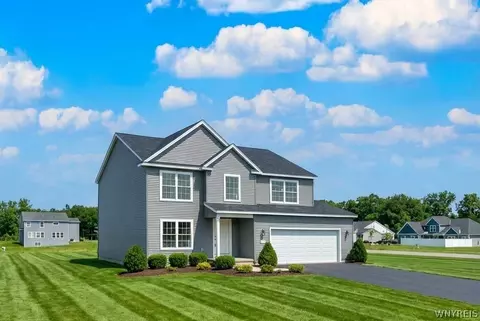 5502 William St, Lancaster, NY 14086