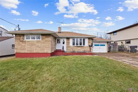 786 Fletcher St, Tonawanda, NY 14150