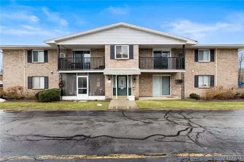 1158 Indian Church Rd #7, West Seneca, NY 14224