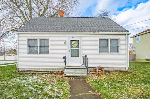 504 74th St, Niagara Falls, NY 14304