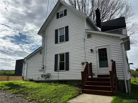 7048 Safford Ave, Perry, NY 14530