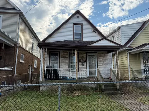 1351 North Ave, Niagara Falls, NY 14305