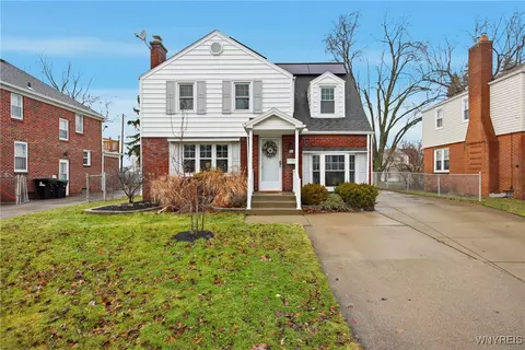 12 Colvinhurst Dr, Buffalo, NY 14223