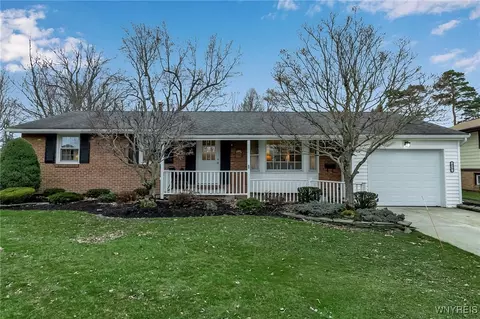 277 Woodward Dr, West Seneca, NY 14224
