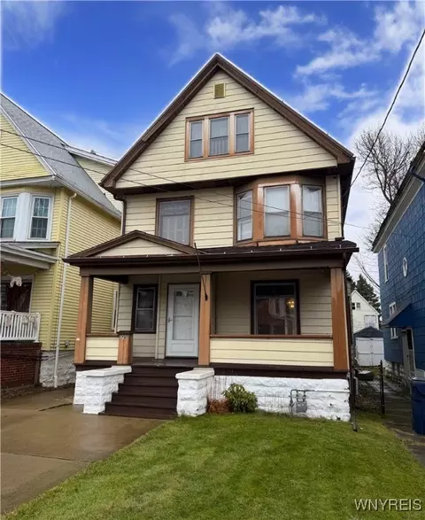 78 Victory Ave, Lackawanna, NY 14218