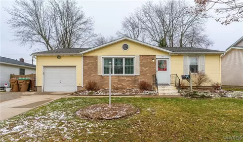 33 Lois Dr, Cheektowaga, NY 14227