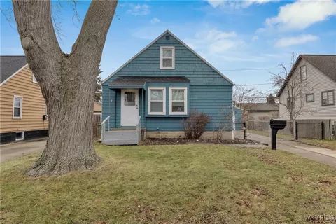 70 Greenfield Ave, West Seneca, NY 14224