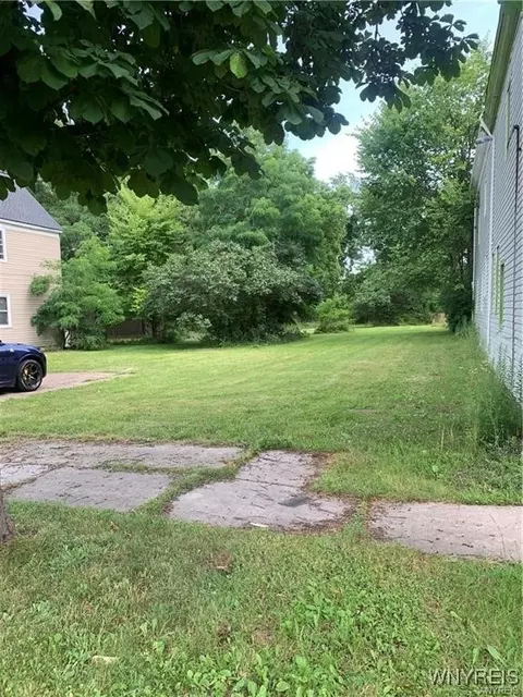 101 Amherst St, Buffalo, NY 14207