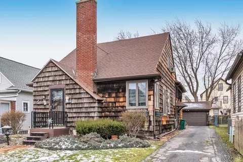 27 Arundel Rd, Buffalo, NY 14216