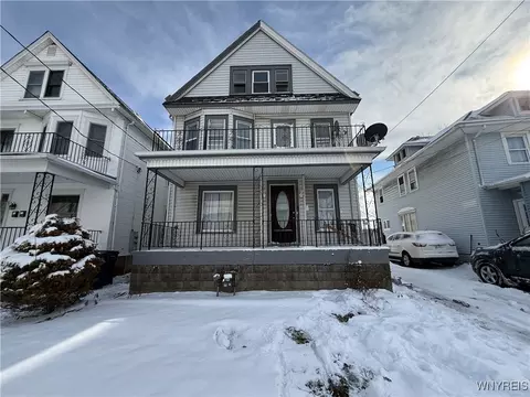 65 Hunt Ave, Buffalo, NY 14207