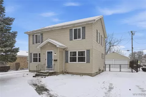 100 Beverly Dr, Depew, NY 14043