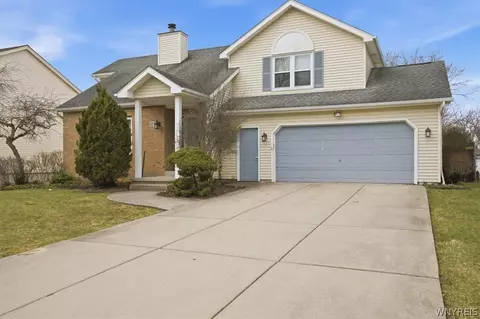 123 Larkspur Ln, Amherst, NY 14228