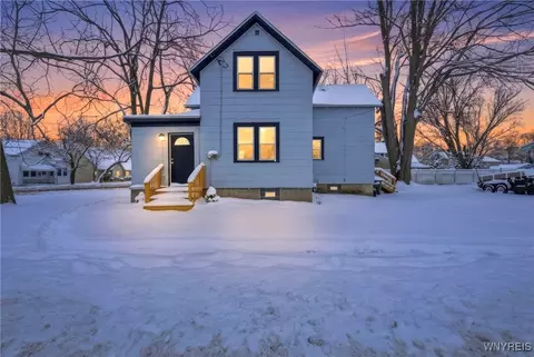 399 Fredericka St, North Tonawanda, NY 14120