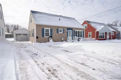 825 Brighton Rd, Tonawanda, NY 14150