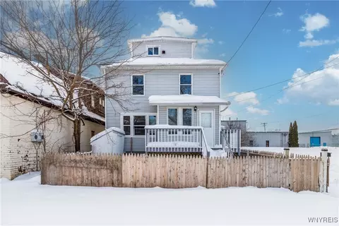 2213 Mackenna Ave, Niagara Falls, NY 14303