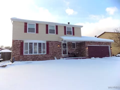 106 Croydon Dr, Depew, NY 14043