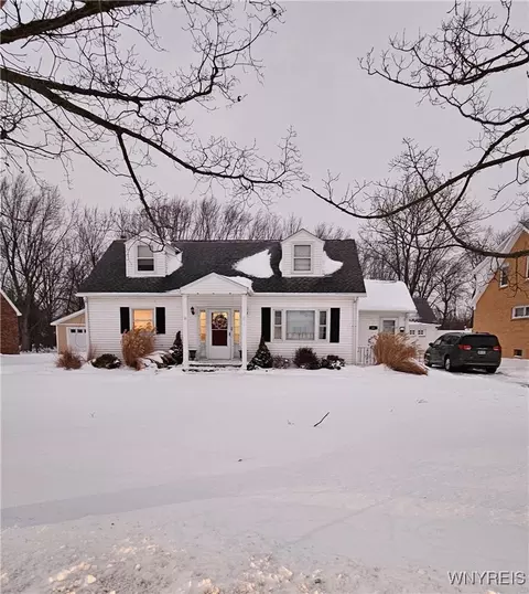 60 Grant Blvd, Lackawanna, NY 14218