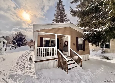 10 Sun Up Holiday Park, Ellicottville, NY 14731