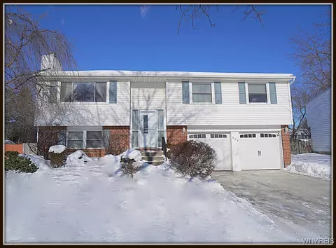 514 Wurlitzer Dr, North Tonawanda, NY 14120