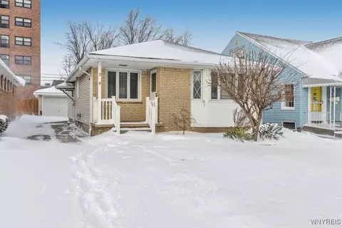 16 Zimmerman Blvd, Buffalo, NY 14217