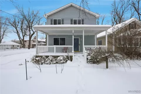 59 W Drullard Ave, Lancaster, NY 14086