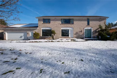 362 Dan Troy Dr, Amherst, NY 14221