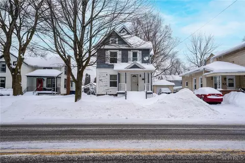 391 Walnut St, Lockport, NY 14094