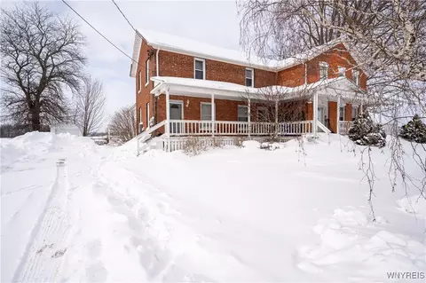 6040 Aiken Rd, Pendleton, NY 14094