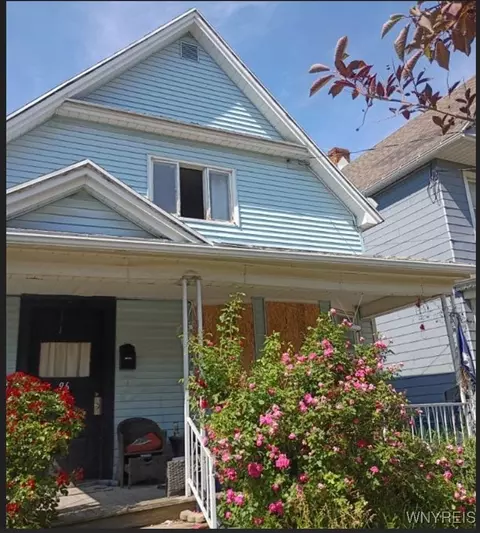 96 Grote St, Buffalo, NY 14207