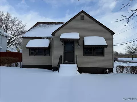 379 N Ogden St #E, Buffalo, NY 14212