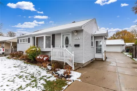 2696 Colvin Blvd, Tonawanda, NY 14150